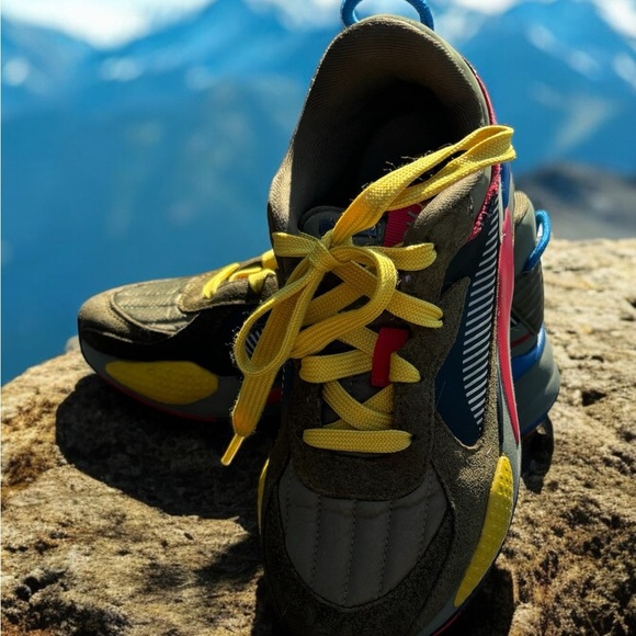 Puma Boys Shoes. RS-X Low Deep Lichen Green. Size 2. - Picture 7 of 8